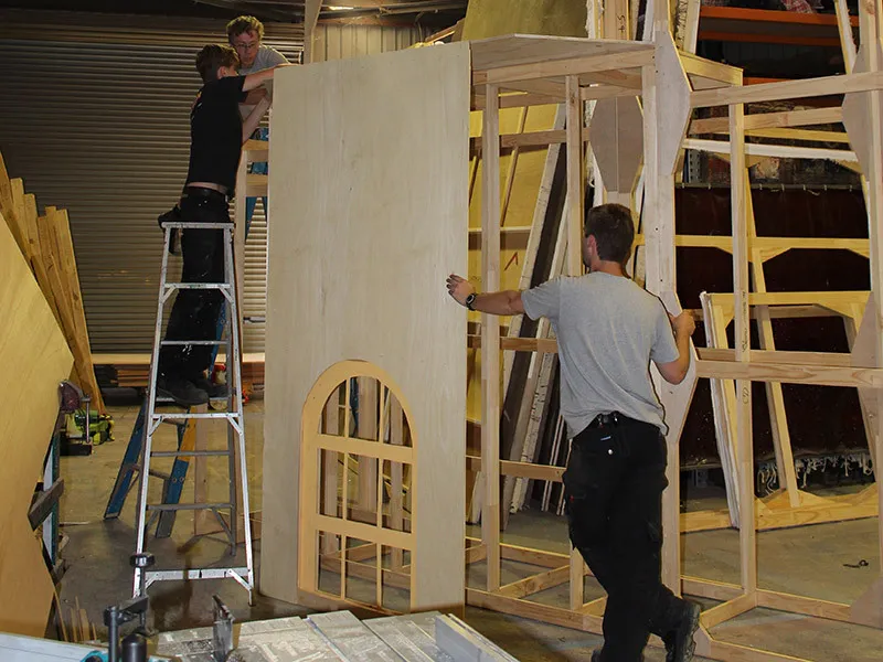 Set Building photo